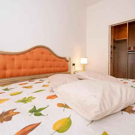 View Apartment Como